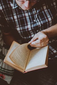 Los libros como aliados en el manejo del estrés y la ansiedad